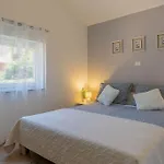Apartment Lovely Veli Vrh Pula