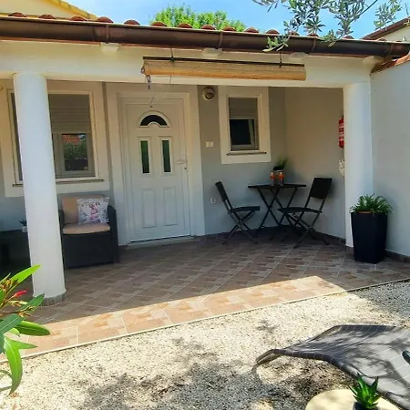 Apartment Lovely Veli Vrh *