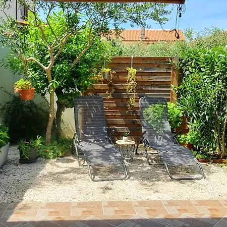 Lovely Veli Vrh Apartment *