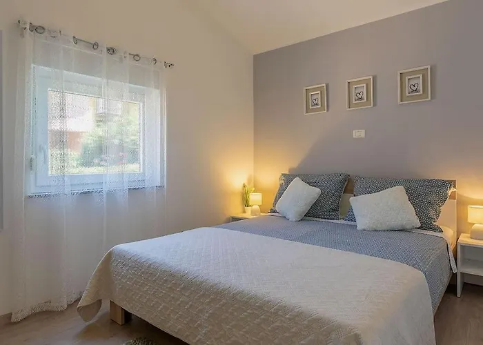 Appartement Lovely Veli Vrh Pula