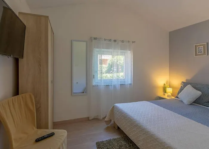 Lovely Veli Vrh * Pula